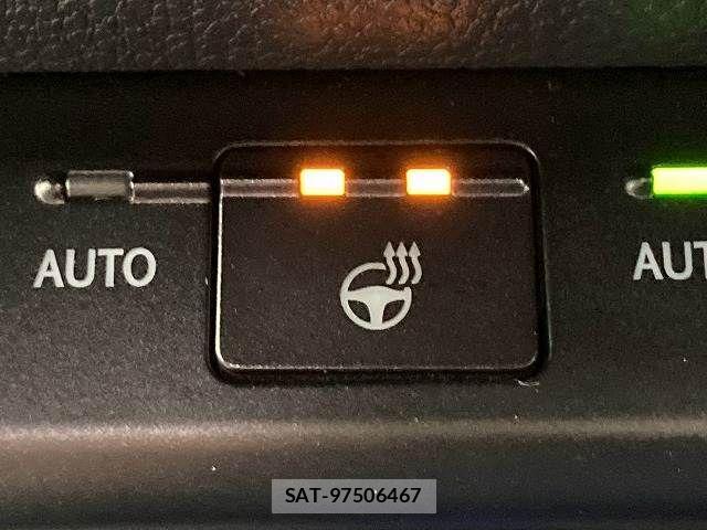 Lexus UX 2019-01 8336633-9
