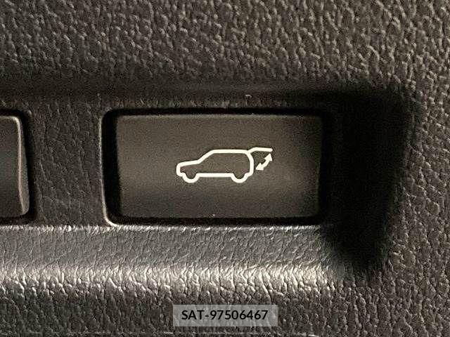 Lexus UX 2019-01 8336633-6
