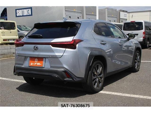 Lexus UX 2023-06 8336629-12
