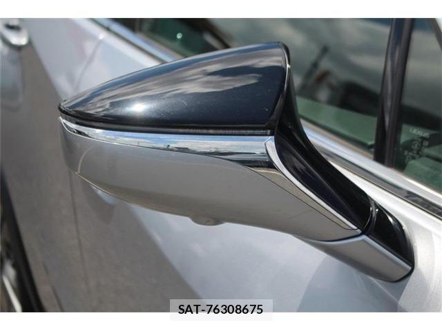 Lexus UX 2023-06 8336629-26
