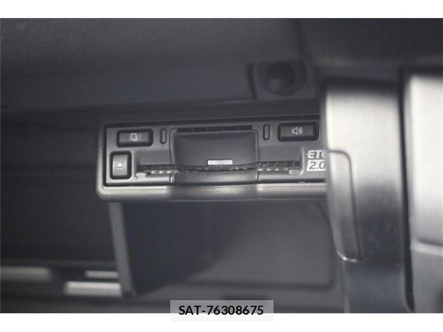 Lexus UX 2023-06 8336629-5