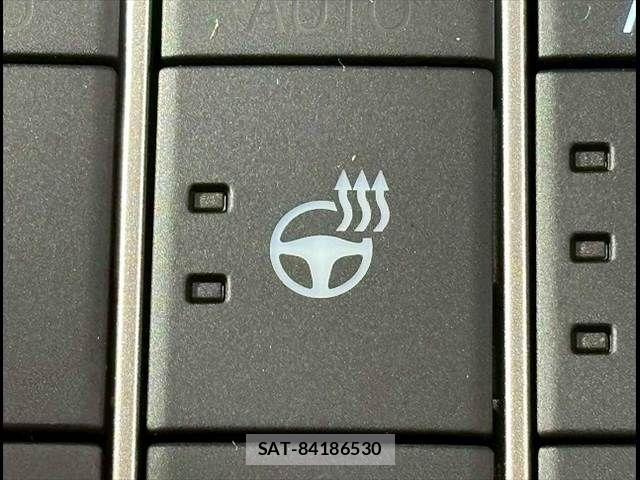 Lexus UX 2023-07 8336625-4