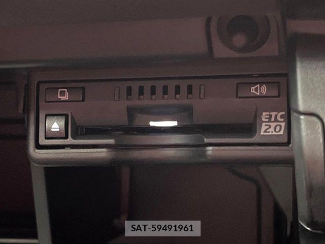 Lexus UX 2019-08 8336626-9