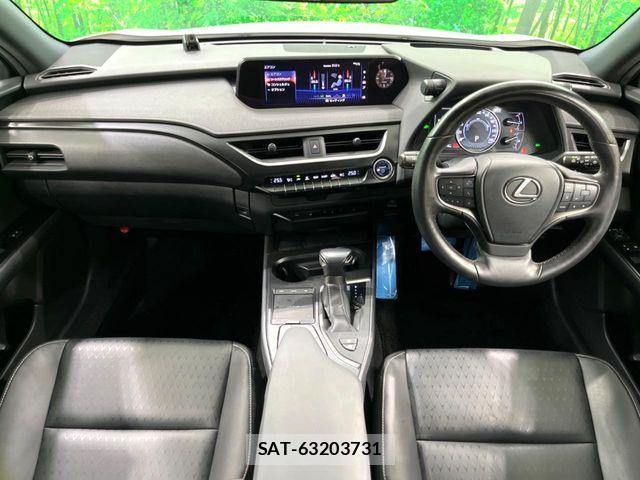 Lexus UX 2020-03 8336632-1