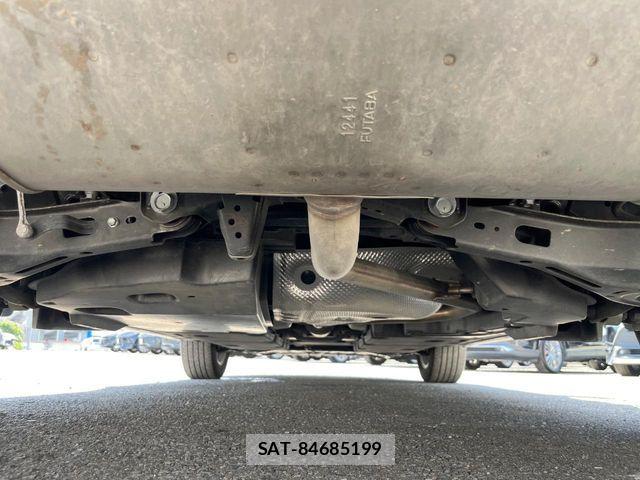 Lexus UX 2023-06 8336628-18