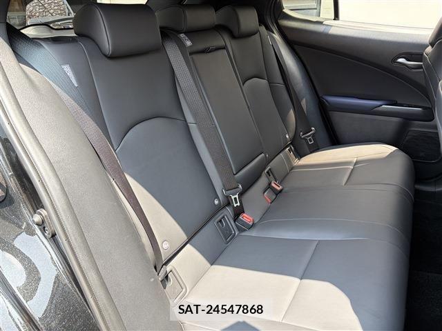Lexus UX 2021-08 8354872-18