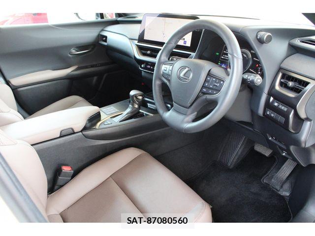 Lexus UX 2023-03 8354869-15