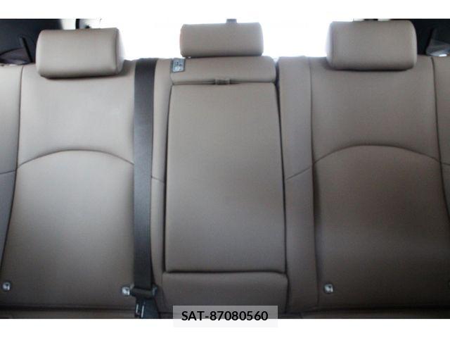Lexus UX 2023-03 8354869-20