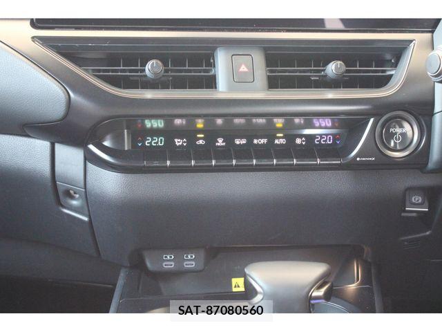 Lexus UX 2023-03 8354869-26