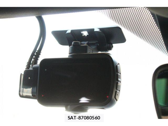 Lexus UX 2023-03 8354869-6