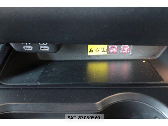 Lexus UX 2023-03 8354869-8