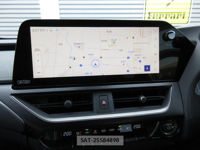 Lexus UX 2024-01 8366798-17