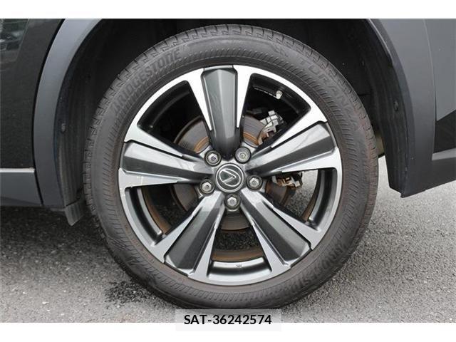 Lexus UX 2019-10 8371811-13