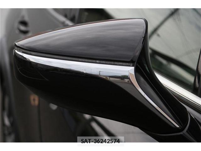 Lexus UX 2019-10 8371811-27