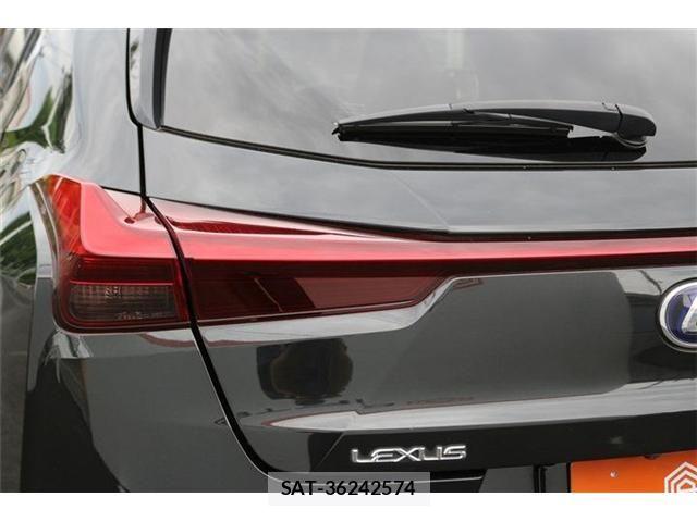Lexus UX 2019-10 8371811-29
