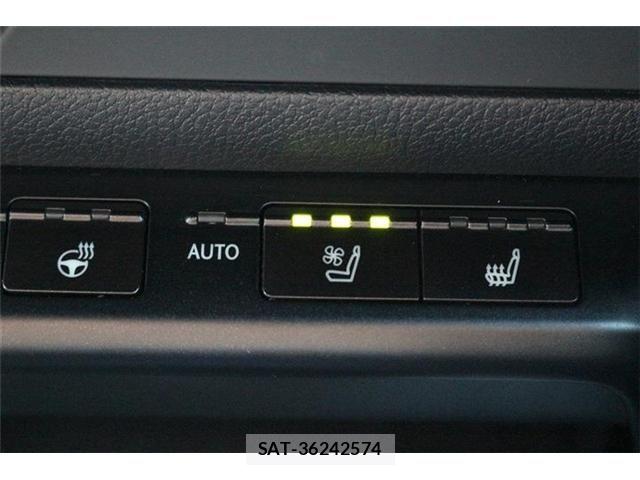 Lexus UX 2019-10 8371811-6