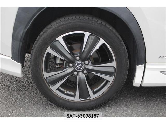 Lexus UX 2019-08 8371809-15