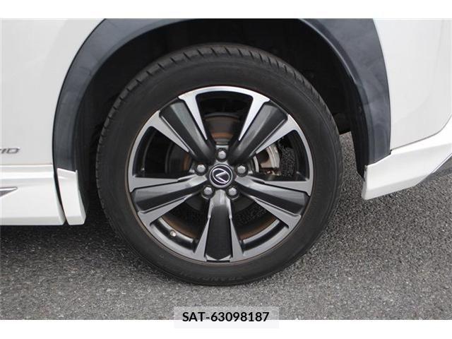 Lexus UX 2019-08 8371809-16