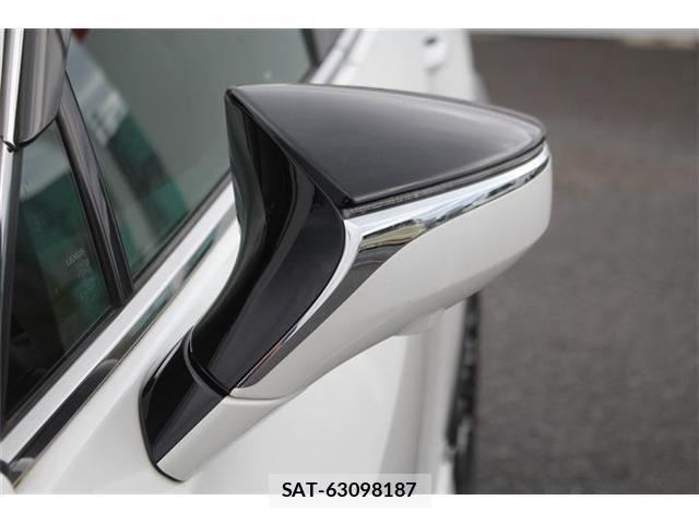 Lexus UX 2019-08 8371809-24