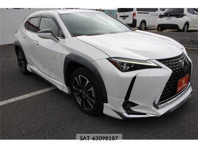 Lexus UX 2019-08 8371809-6
