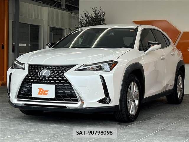 Lexus UX 2019-03 8413349-9