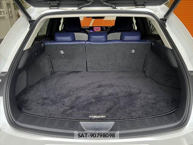 Lexus UX 2019-03 8413349-19