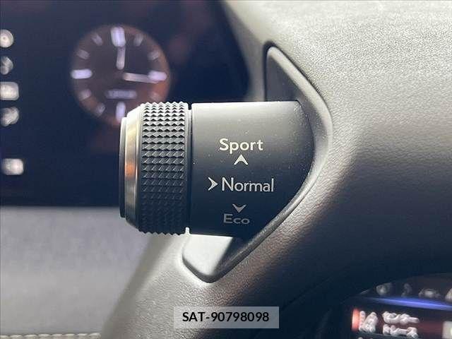 Lexus UX 2019-03 8413349-26