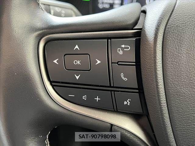 Lexus UX 2019-03 8413349-28