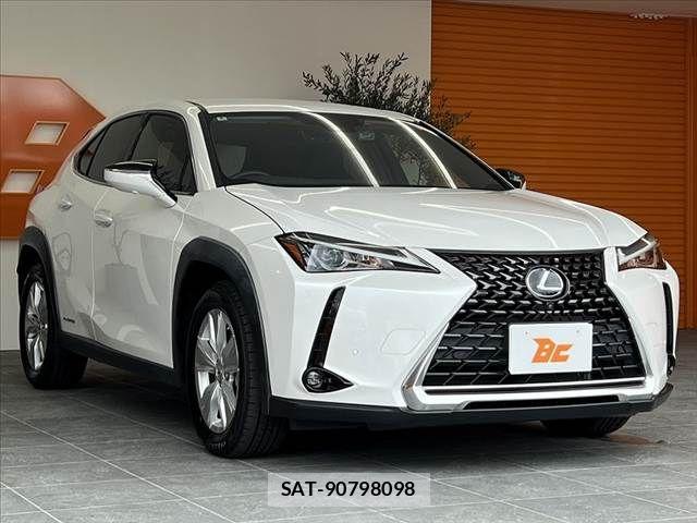 Lexus UX 2019-03 8413349-7