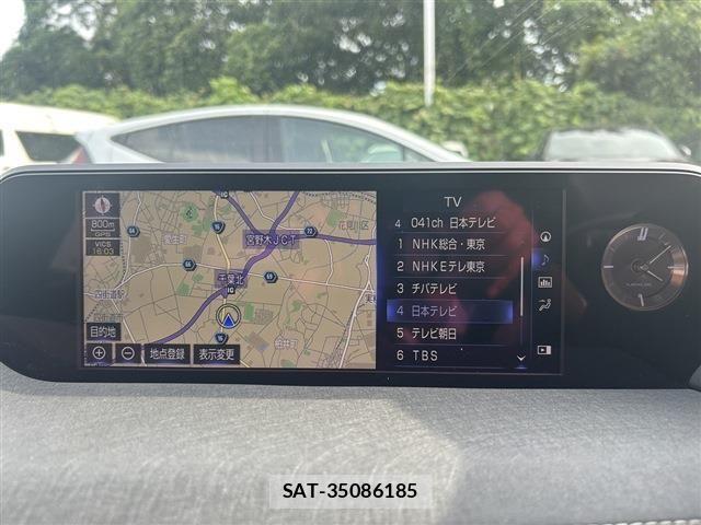 Lexus UX 2019-08 8413350-3