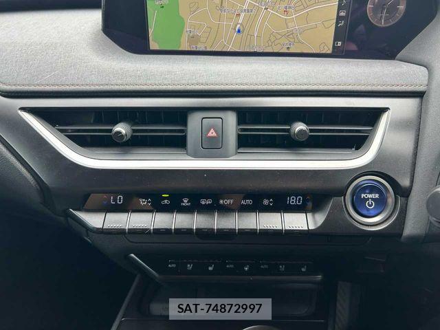 Lexus UX 2022-02 8413348-11