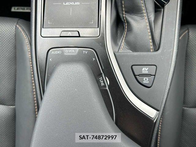 Lexus UX 2022-02 8413348-15