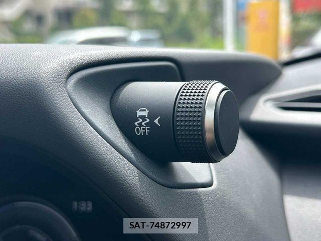 Lexus UX 2022-02 8413348-24