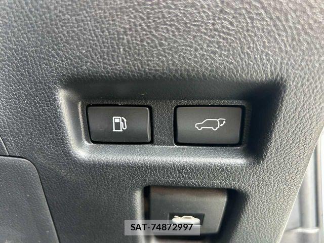 Lexus UX 2022-02 8413348-29