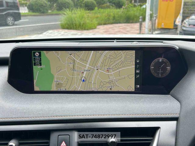 Lexus UX 2022-02 8413348-4