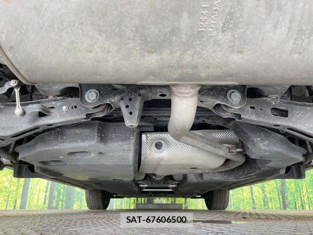 Lexus UX 2021-03 8438365-18