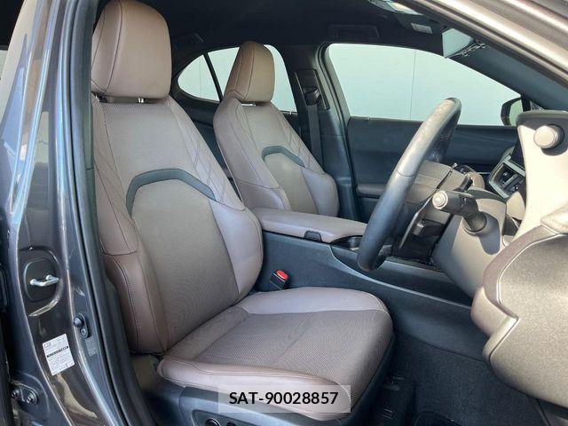 Lexus UX 2023-08 8438364-9