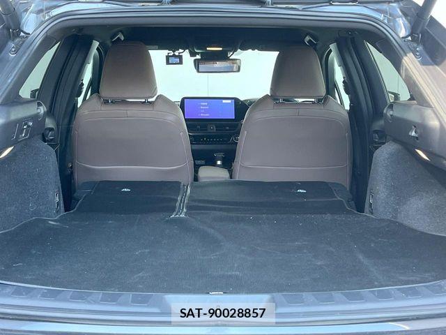 Lexus UX 2023-08 8438364-11