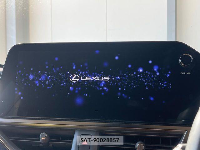 Lexus UX 2023-08 8438364-2