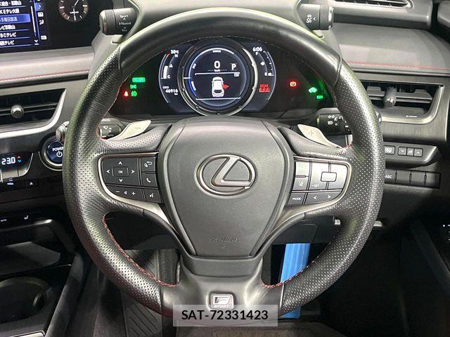 Lexus UX 2019-10 8457842-10