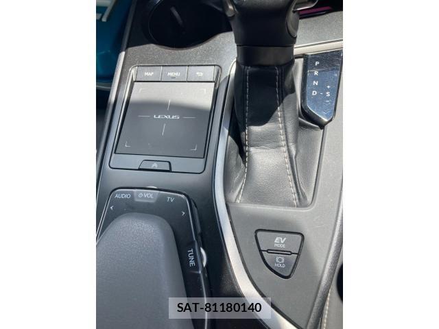 Lexus UX 2019-12 8485659-16