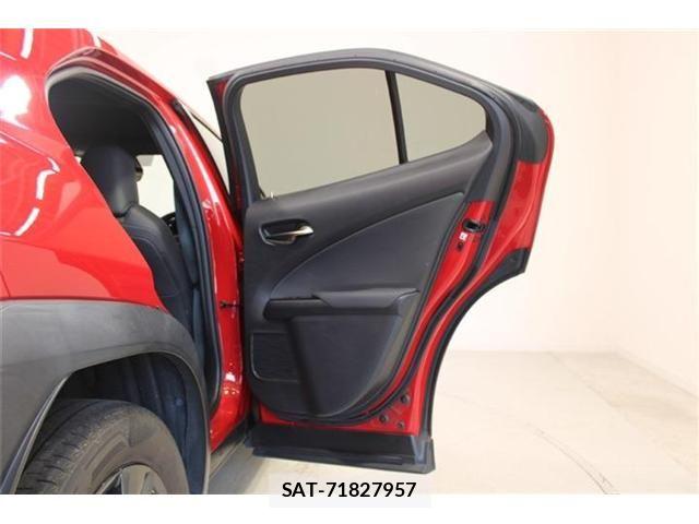 Lexus UX 2022-12 8485660-29