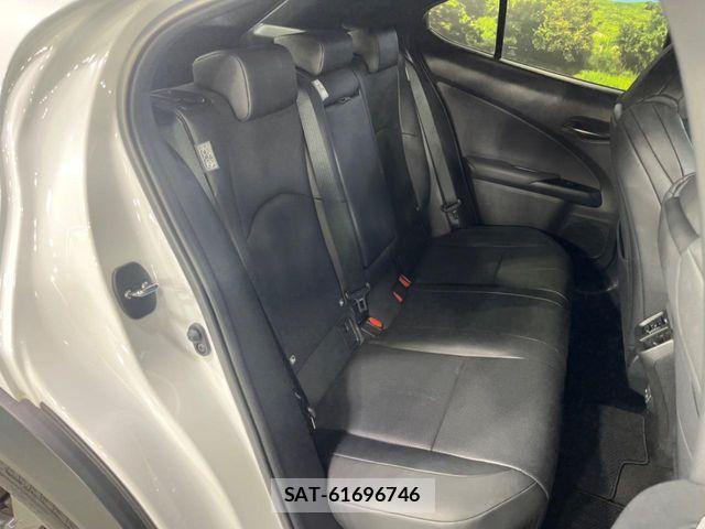 Lexus UX 2021-03 8525601-9