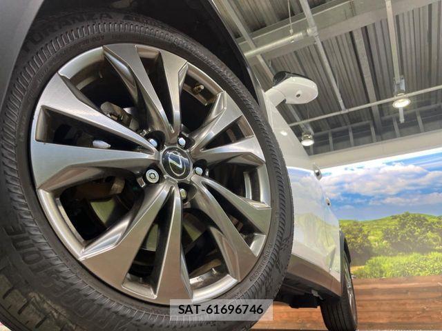 Lexus UX 2021-03 8525601-13