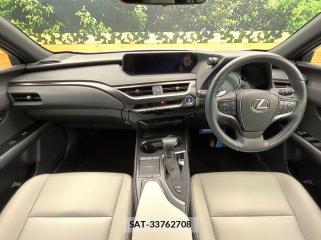 Lexus UX 2022-02 8525600-1