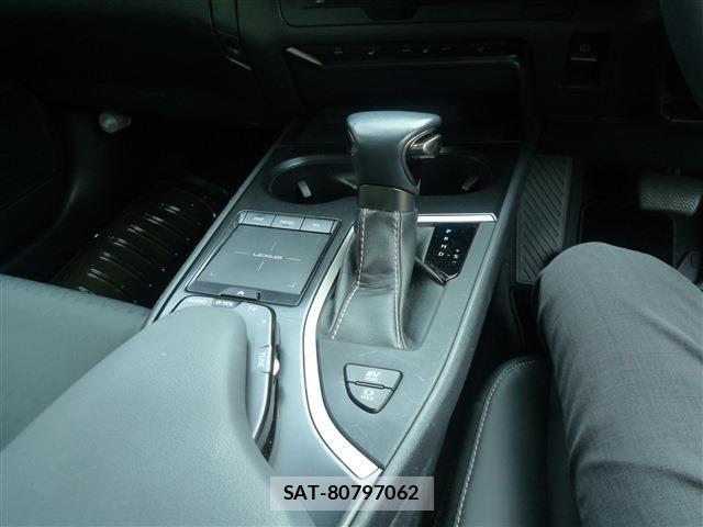 Lexus UX 2019-08 8525603-9