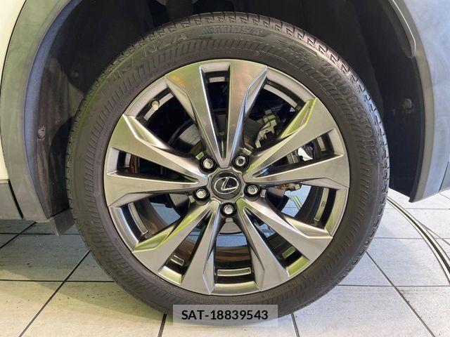 Lexus UX 2020-10 8525597-12