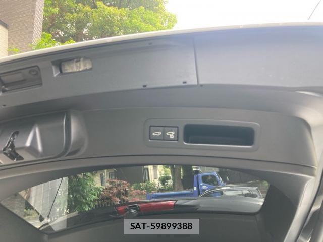 Lexus UX 2023-09 8562502-10