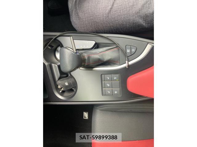 Lexus UX 2023-09 8562502-15