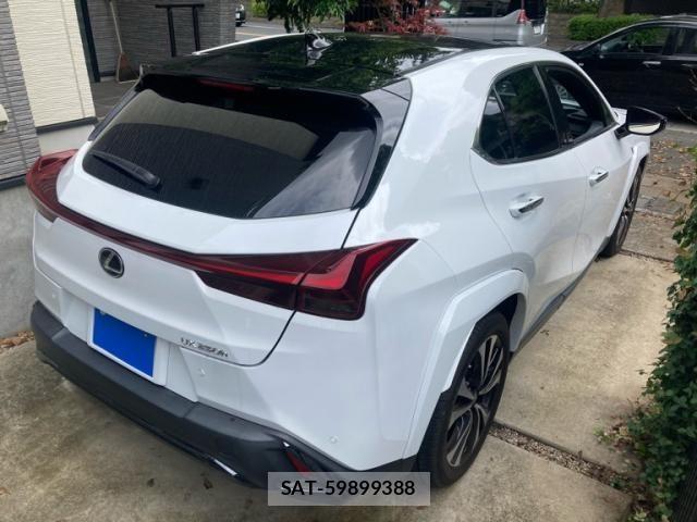 Lexus UX 2023-09 8562502-3